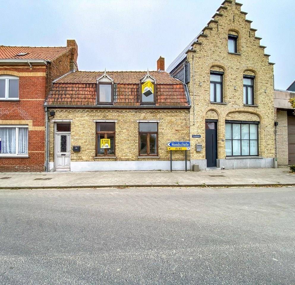 Huis te  koop in Veurne 8630 99000.00€ 4 slaapkamers m² - Zoekertje 304755