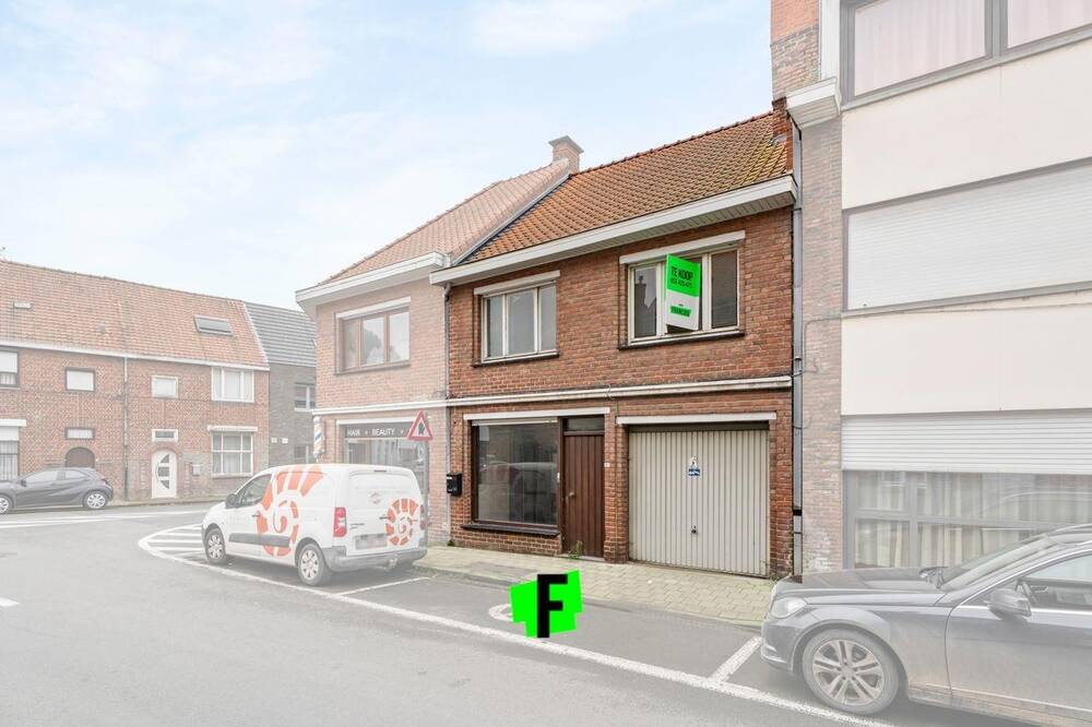 Huis te  koop in Poperinge 8970 115000.00€ 3 slaapkamers 144.00m² - Zoekertje 306156