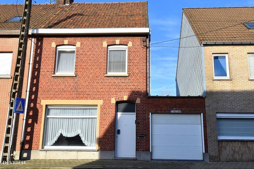 Huis te  koop in Zwevegem 8550 215000.00€ 3 slaapkamers 159.00m² - Zoekertje 306180