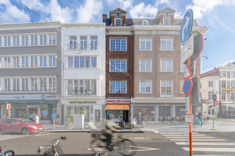 Appartement te  koop in Kortrijk 8500 214900.00€ 1 slaapkamers 0.00m² - Zoekertje 305116