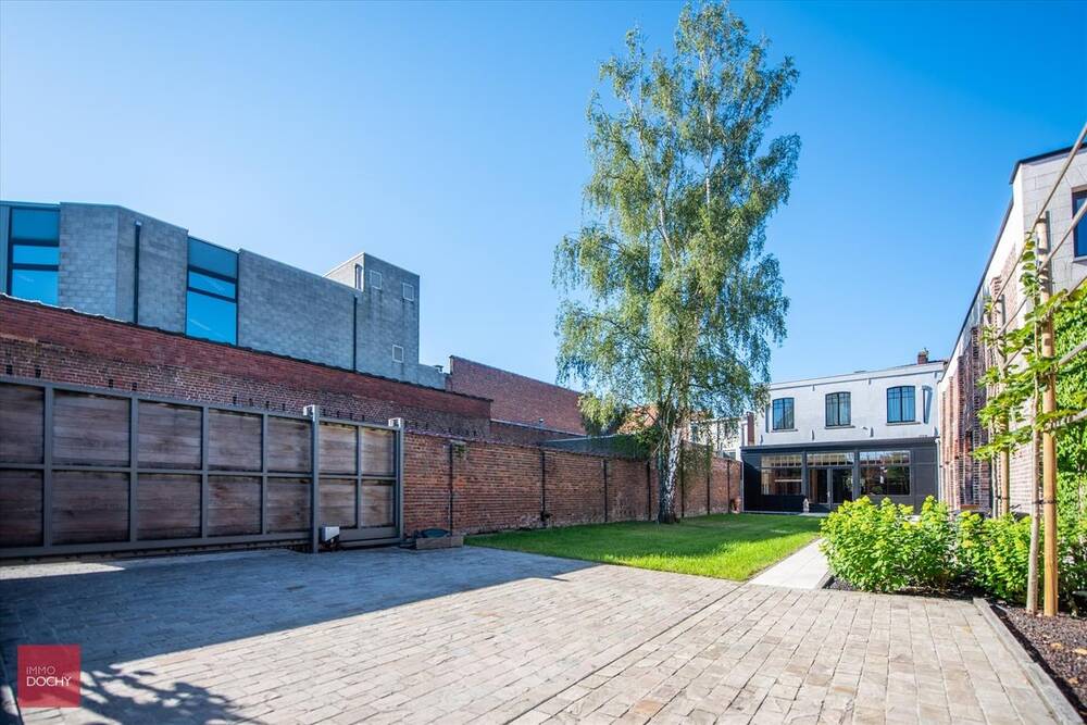 Huis te  koop in Izegem 8870 0.00€  slaapkamers 725.00m² - Zoekertje 305990