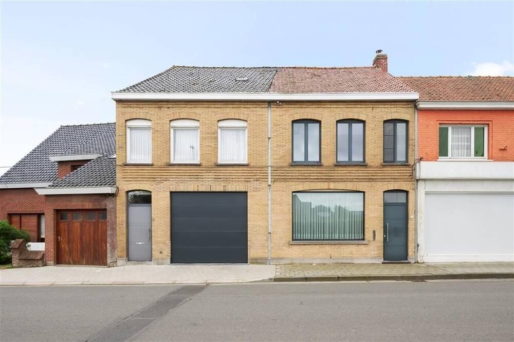 Huis te  koop in Poperinge 8970 495000.00€ 4 slaapkamers 295.00m² - Zoekertje 305408