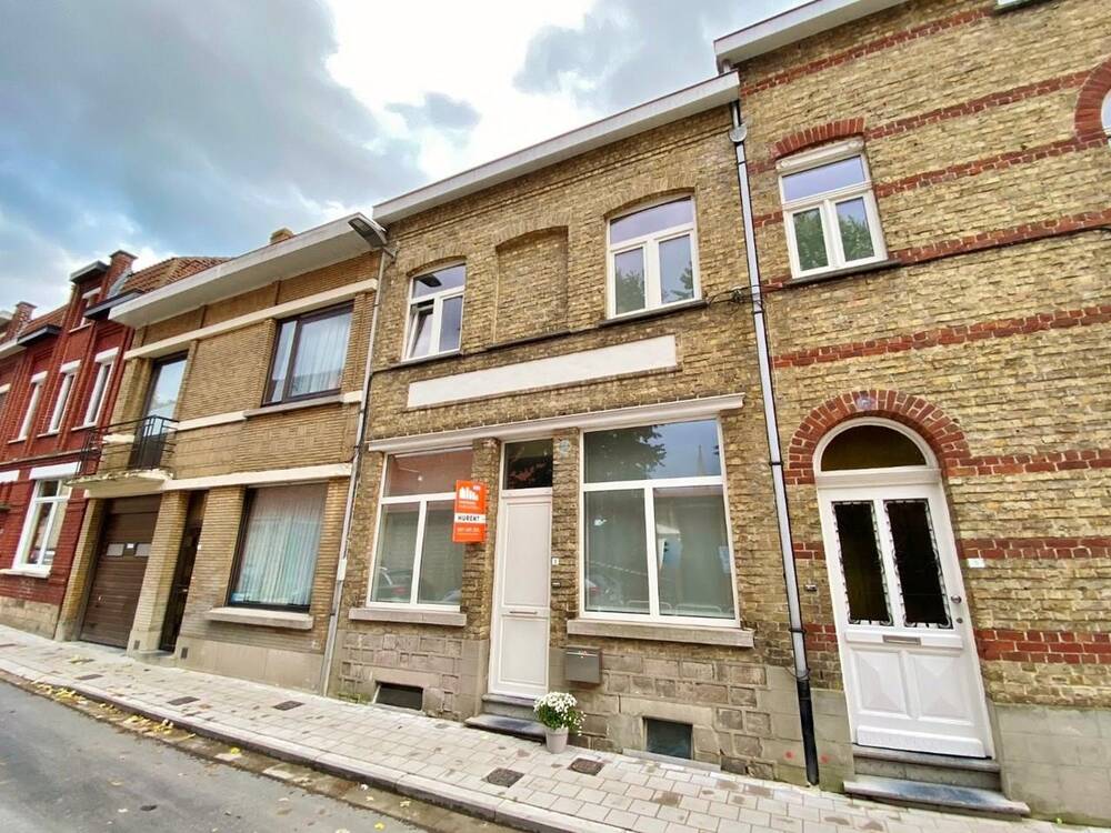 Huis te  huur in Ieper 8900 700.00€ 3 slaapkamers 179.00m² - Zoekertje 307000