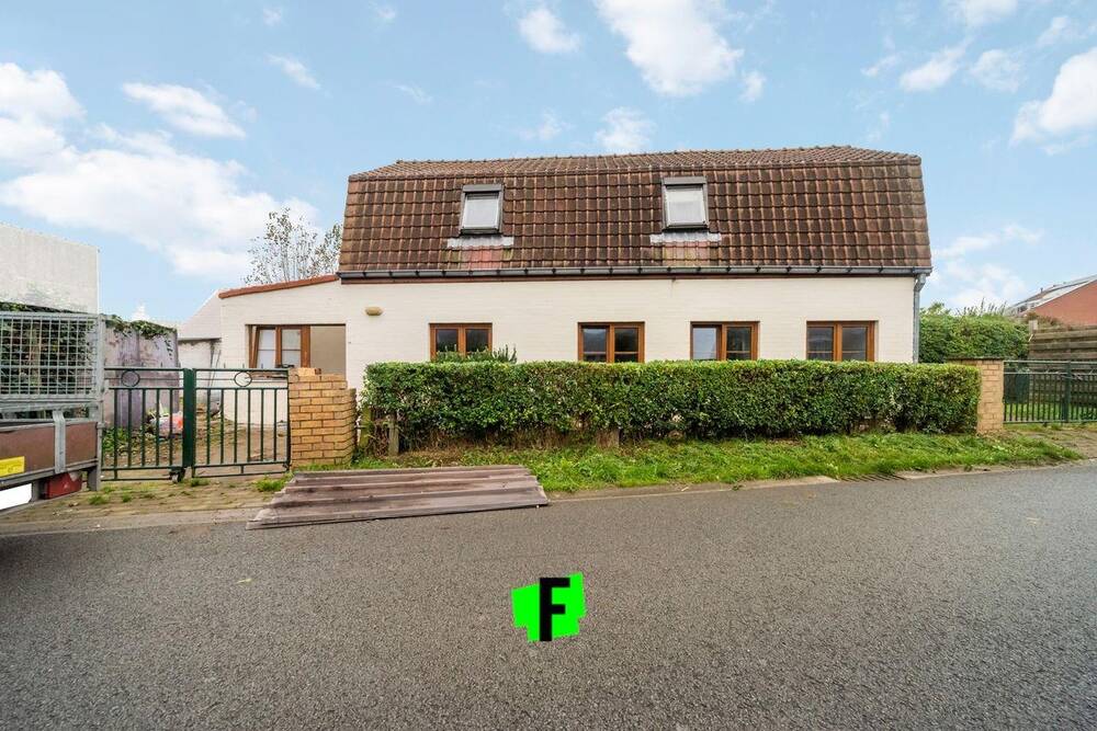 Huis te  koop in Bredene 8450 195000.00€ 2 slaapkamers 0.00m² - Zoekertje 306971