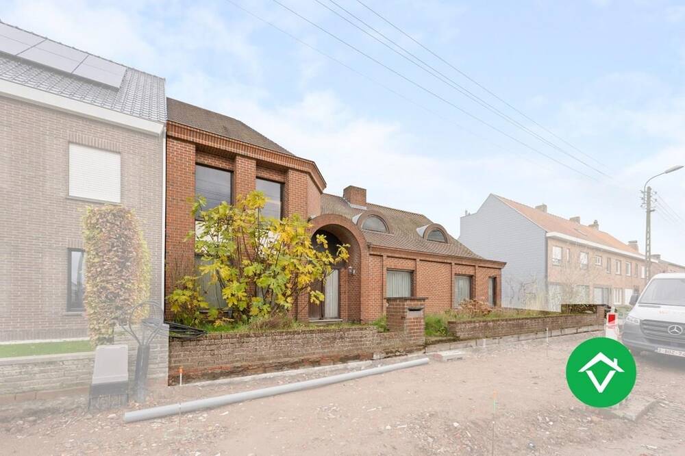 Huis te  koop in Koekelare 8680 355000.00€ 4 slaapkamers 216.00m² - Zoekertje 307001