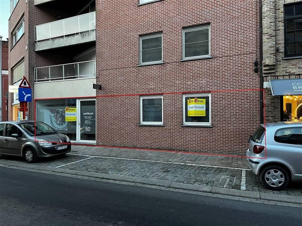 Handelszaak te  huur in Roeselare 8800 930.00€  slaapkamers m² - Zoekertje 308034