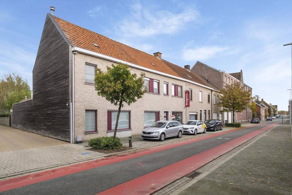 Huis te  koop in Hulste 8531 545000.00€ 6 slaapkamers 372.00m² - Zoekertje 306632