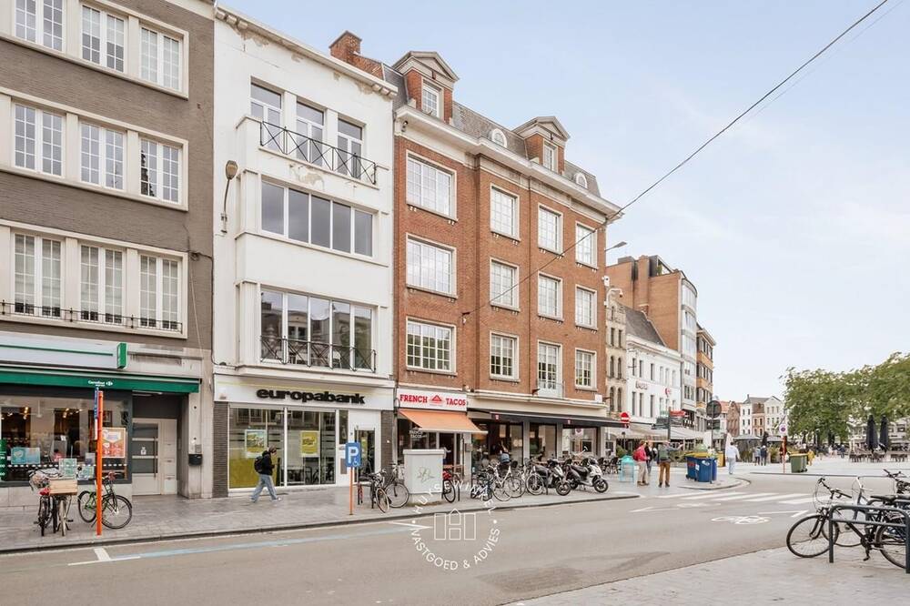 Handelszaak te  koop in Kortrijk 8500 237000.00€  slaapkamers 86.00m² - Zoekertje 307006