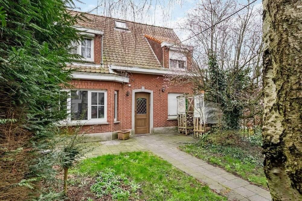 Huis te  koop in Wevelgem 8560 185000.00€ 3 slaapkamers 100.00m² - Zoekertje 306892