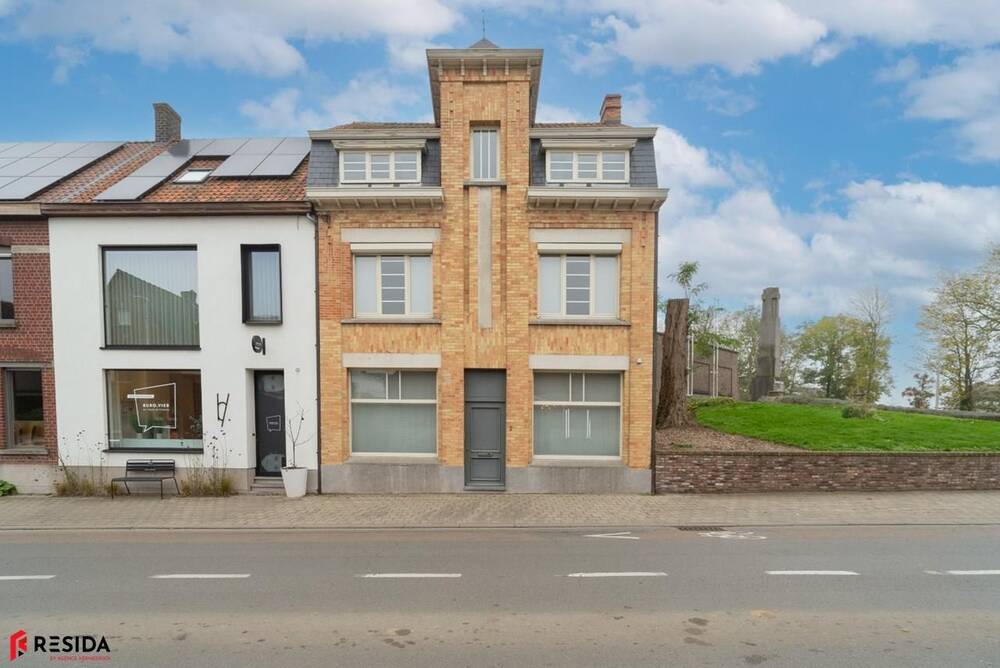 Huis te  koop in Vichte 8570 345000.00€ 4 slaapkamers 240.00m² - Zoekertje 309938