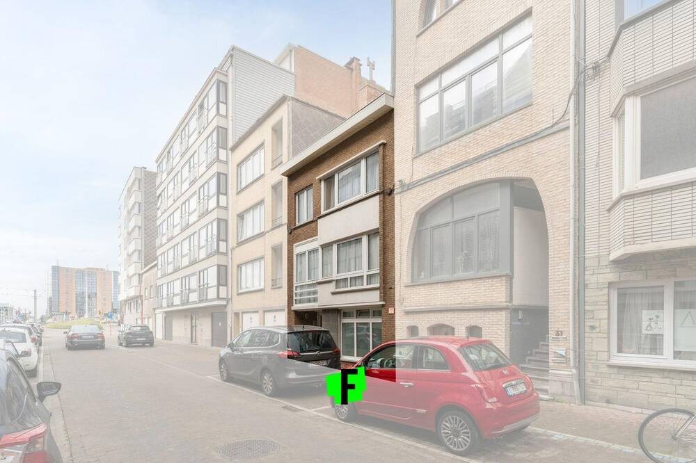 Huis te  koop in Oostende 8400 349000.00€ 4 slaapkamers 254.00m² - Zoekertje 308434