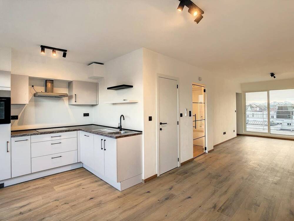 Appartement te  huur in Kortrijk 8500 695.00€ 1 slaapkamers 79.00m² - Zoekertje 310718