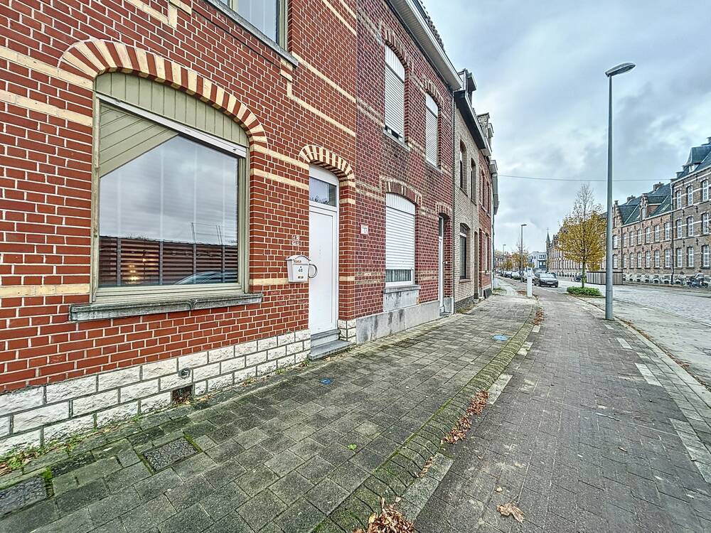 Huis te  huur in Kortrijk 8500 950.00€ 3 slaapkamers 141.00m² - Zoekertje 312029