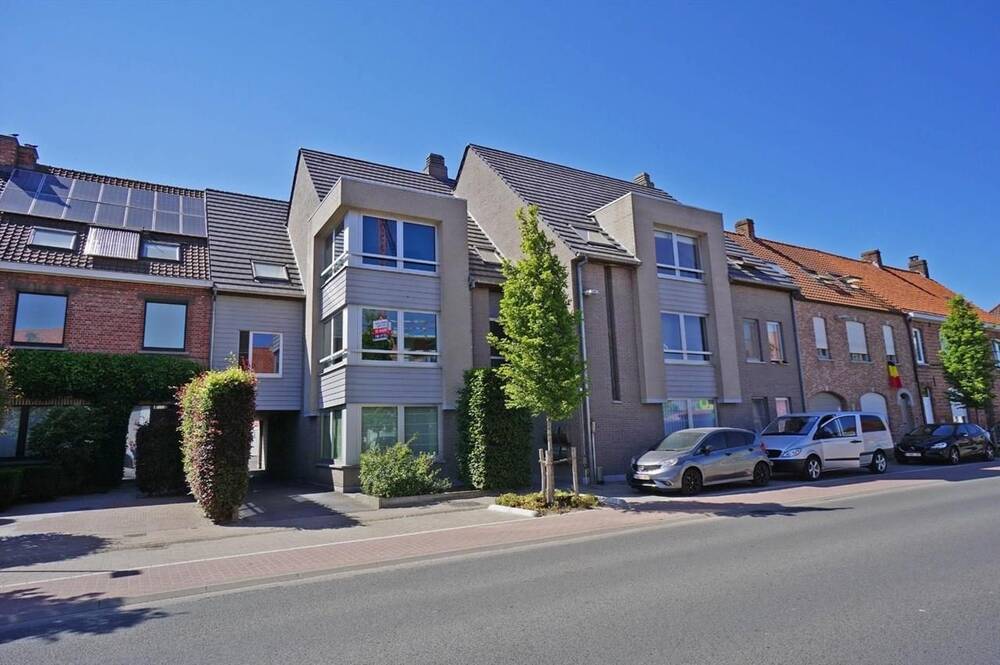 Parking & garage te  huur in Oostkamp 8020 60.00€  slaapkamers m² - Zoekertje 311682