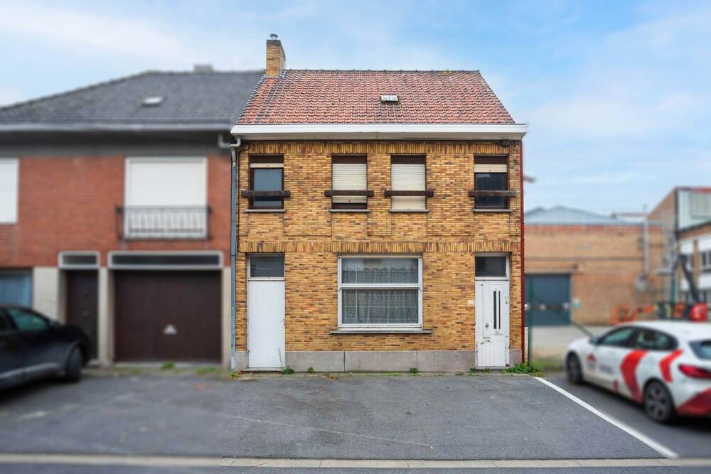 Huis te  koop in Zwevegem 8550 149000.00€ 3 slaapkamers 122.00m² - Zoekertje 312455