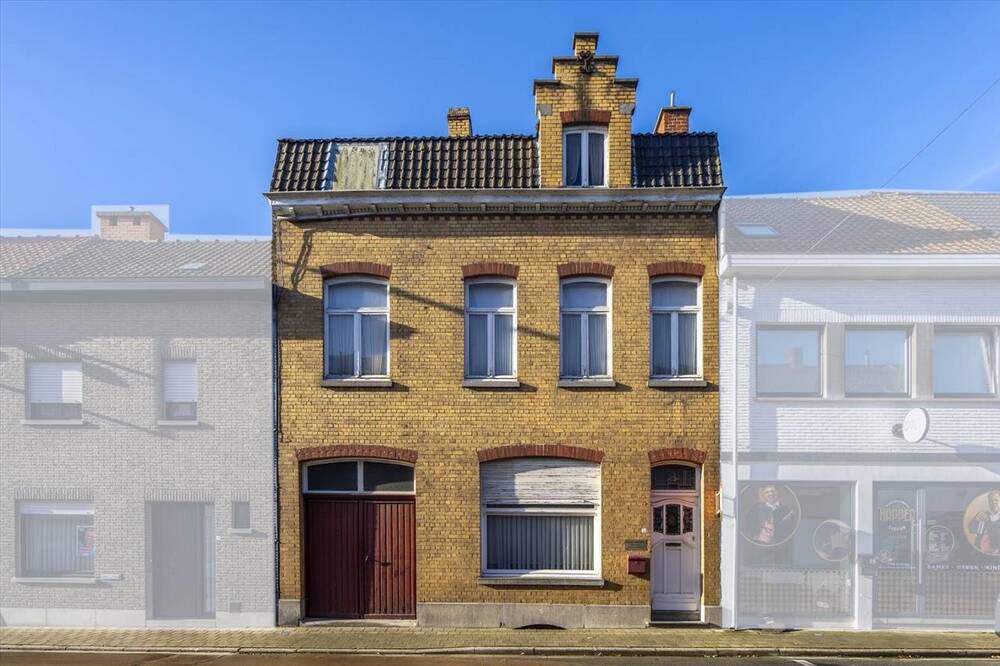 Huis te  koop in Bissegem 8501 295000.00€ 5 slaapkamers 298.00m² - Zoekertje 312057