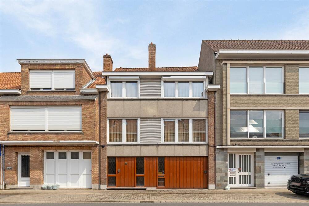 Huis te  koop in Sint-Kruis 8310 385000.00€ 3 slaapkamers 224.00m² - Zoekertje 311654