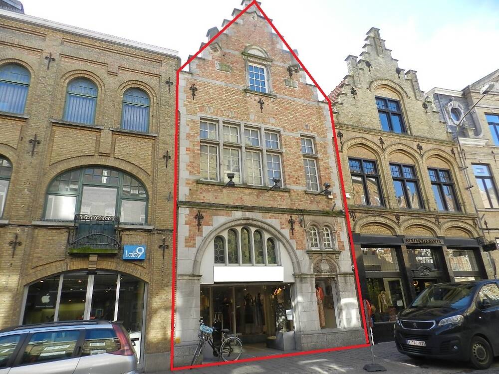 Handelszaak te  huur in Ieper 8900 1000.00€ 0 slaapkamers 260.00m² - Zoekertje 312229