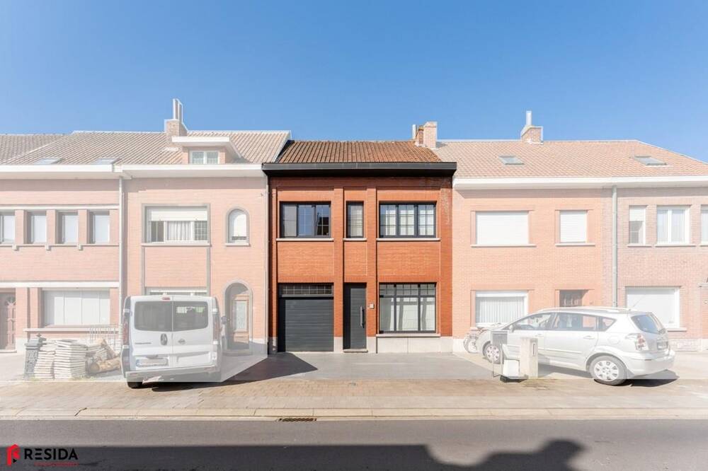 Huis te  koop in Harelbeke 8530 275000.00€ 3 slaapkamers 216.00m² - Zoekertje 313286