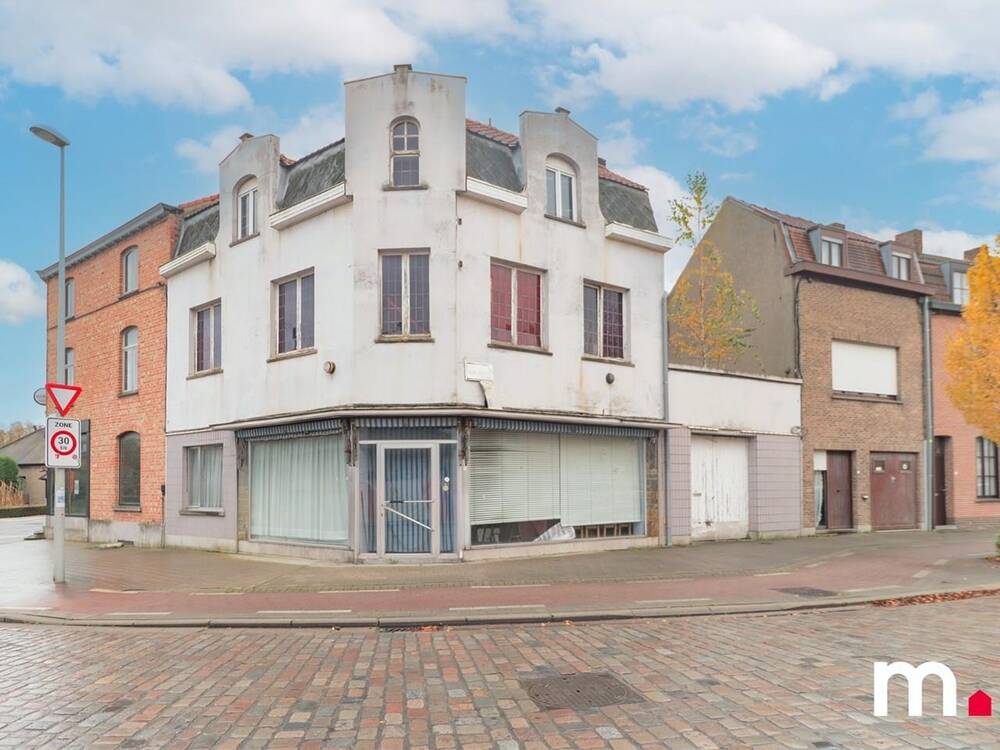 Handelszaak te  koop in Kortrijk 8500 175000.00€  slaapkamers m² - Zoekertje 312972