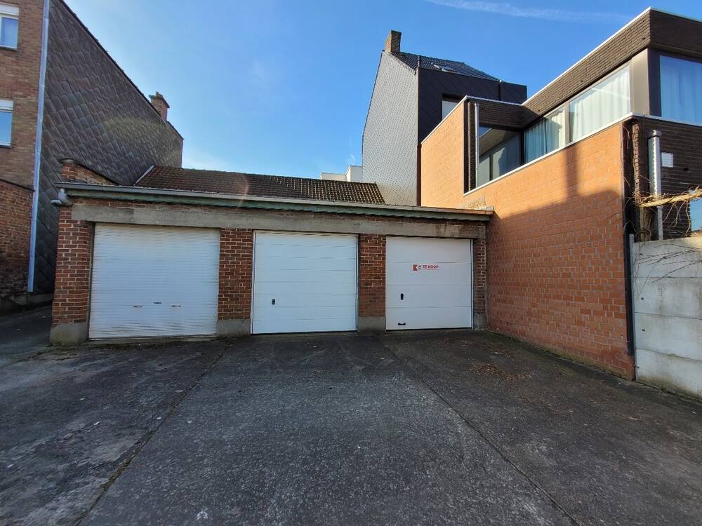 Parking & garage te  huur in Menen 8930 78.00€ 0 slaapkamers 18.00m² - Zoekertje 314866