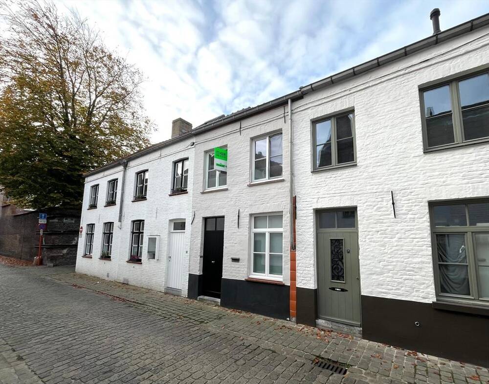 Huis te  in Brugge 8000 800.00€ 2 slaapkamers 63.00m² - Zoekertje 315300