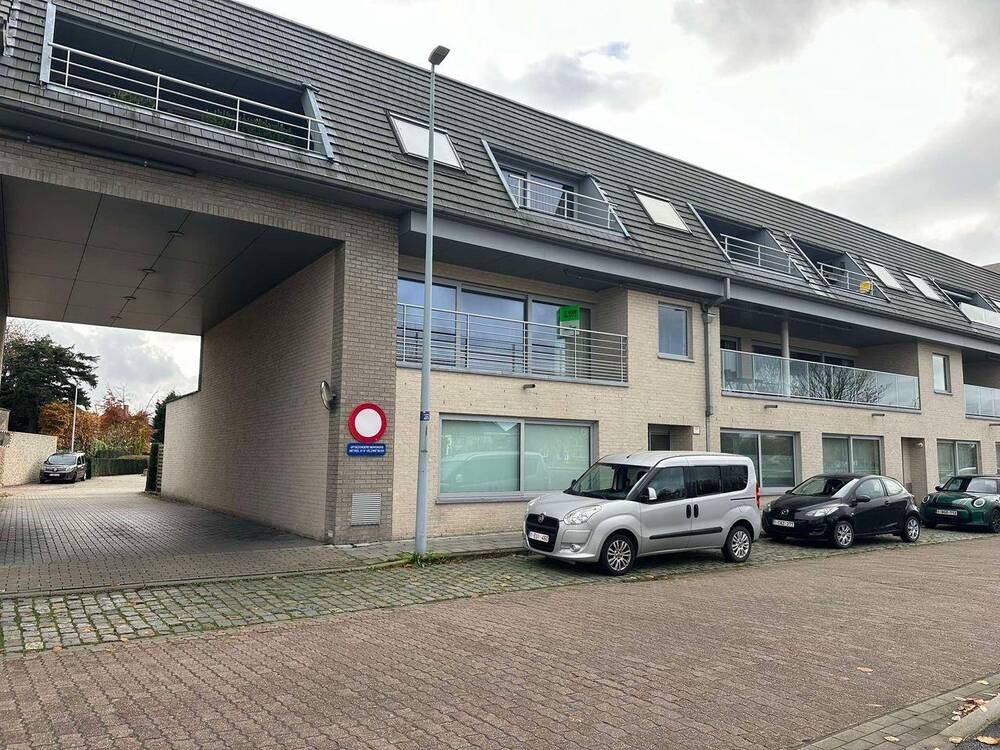 Appartement te  in Brugge 8000 850.00€ 1 slaapkamers 74.00m² - Zoekertje 315978