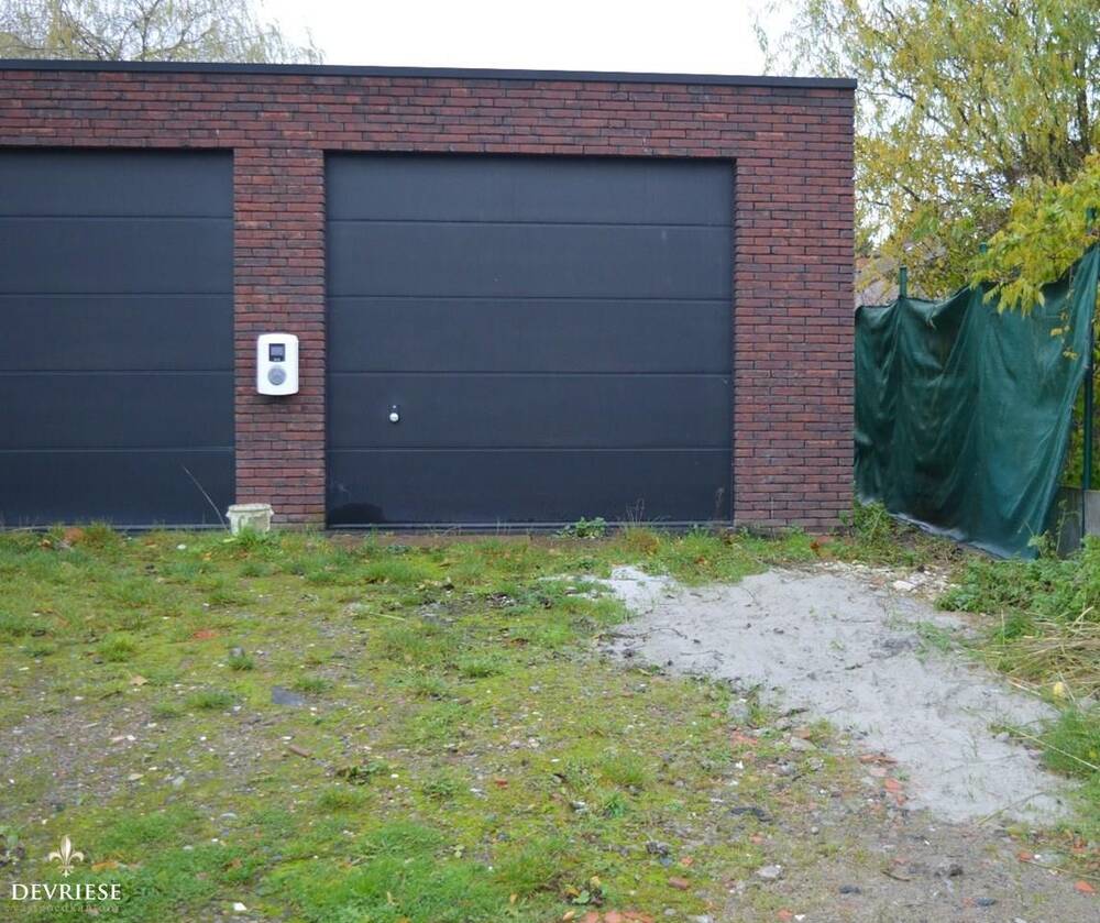 Parking & garage te  huur in Gullegem 8560 35.00€  slaapkamers m² - Zoekertje 322525