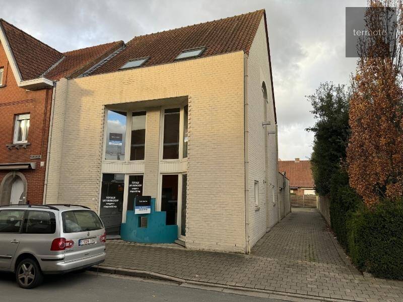 Handelszaak te  koop in Desselgem 8792 420000.00€  slaapkamers 332.00m² - Zoekertje 324407