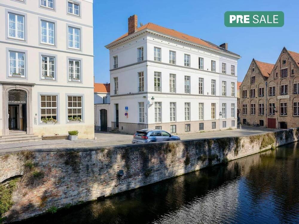 Appartementsgebouw te  koop in Brugge 8000 900000.00€ 8 slaapkamers 440.00m² - Zoekertje 325254